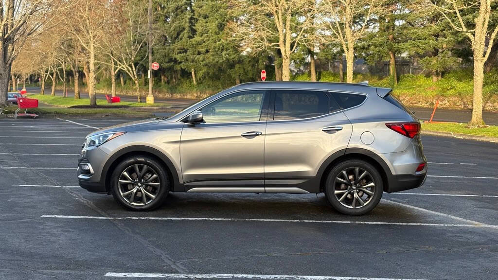 Used 2017 Hyundai Santa Fe Sport w/ 2.0T Ultimate Tech Package 05 AWD/4WD image 2