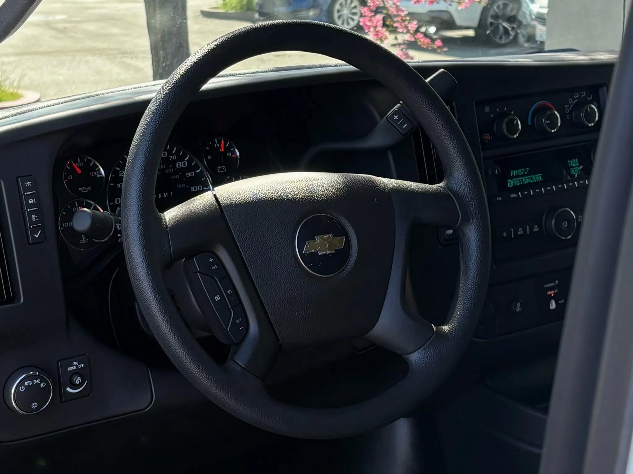 Used 2025 Chevrolet Express 2500 w/ Driver Convenience Package image 12