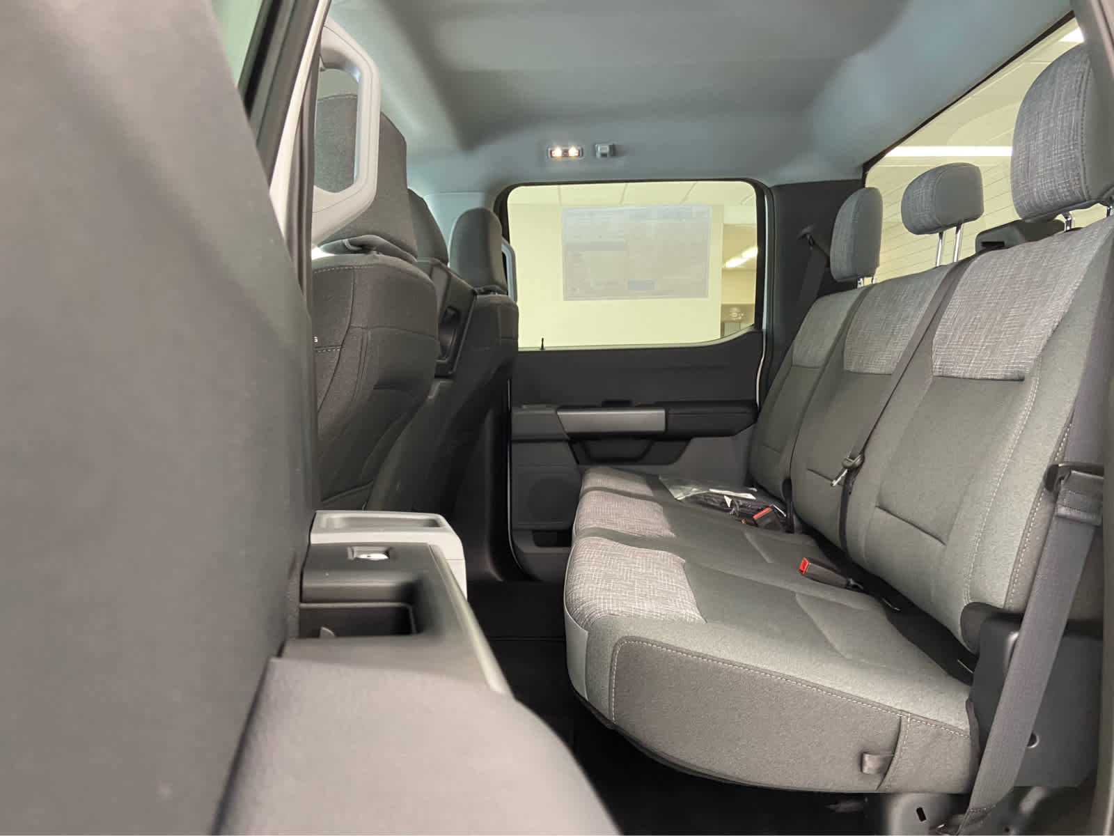 New 2026 Ford F450 XLT w/ FX4 Off-Road Package image 12