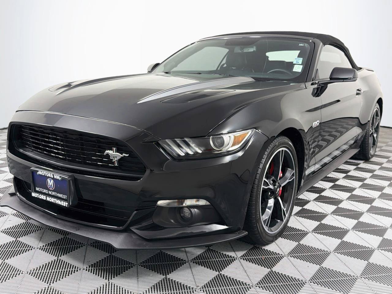 Used 2017 Ford Mustang GT Premium w/ Equipment Group 401A RWD image 5