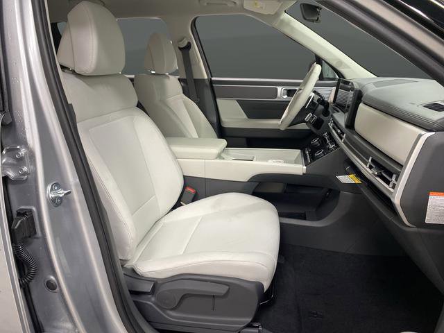 New 2026 Hyundai Santa Fe SE image 28