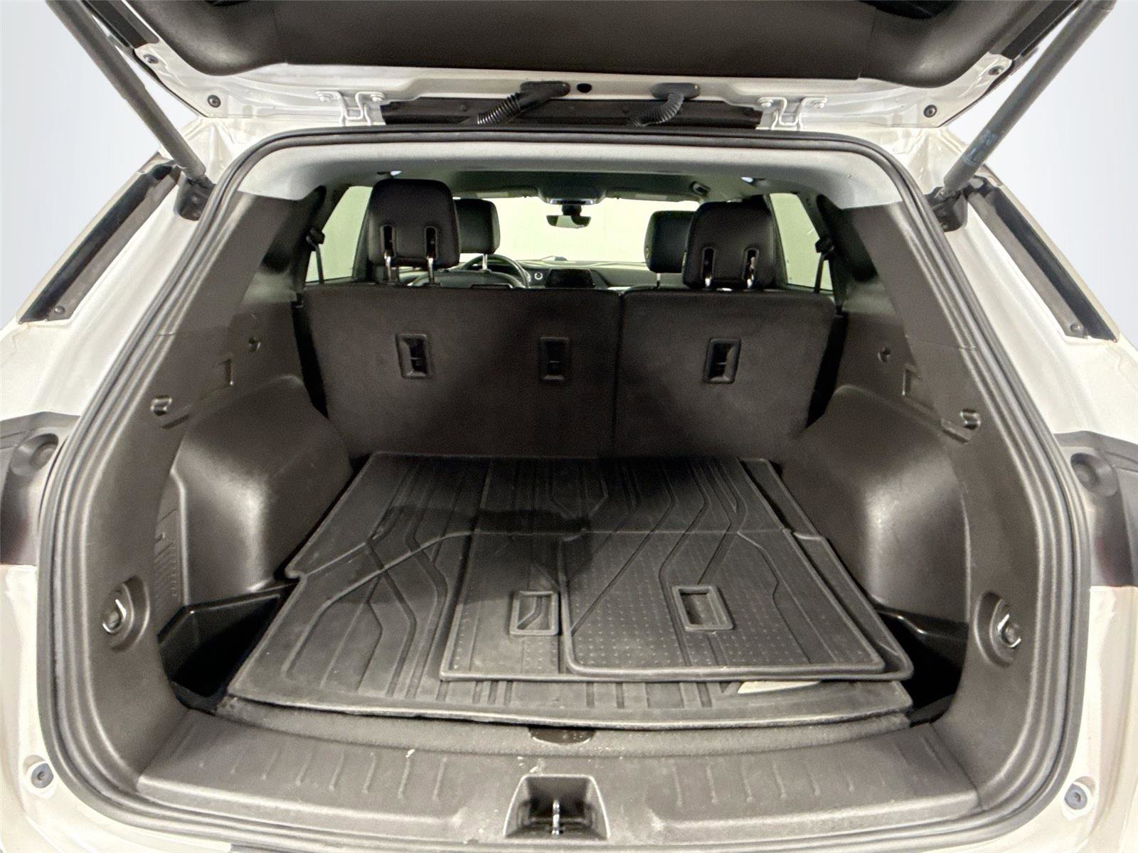 Used 2020 Chevrolet Blazer LT w/ Sound & Technology Package image 39