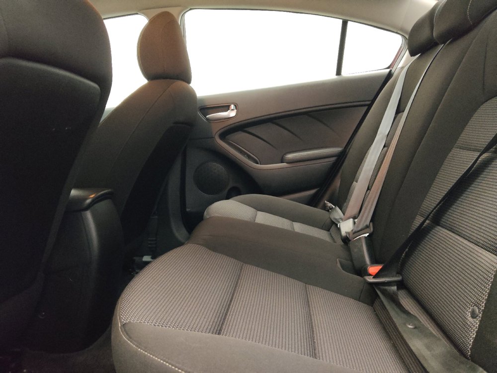 Used 2017 Kia Forte LX image 18