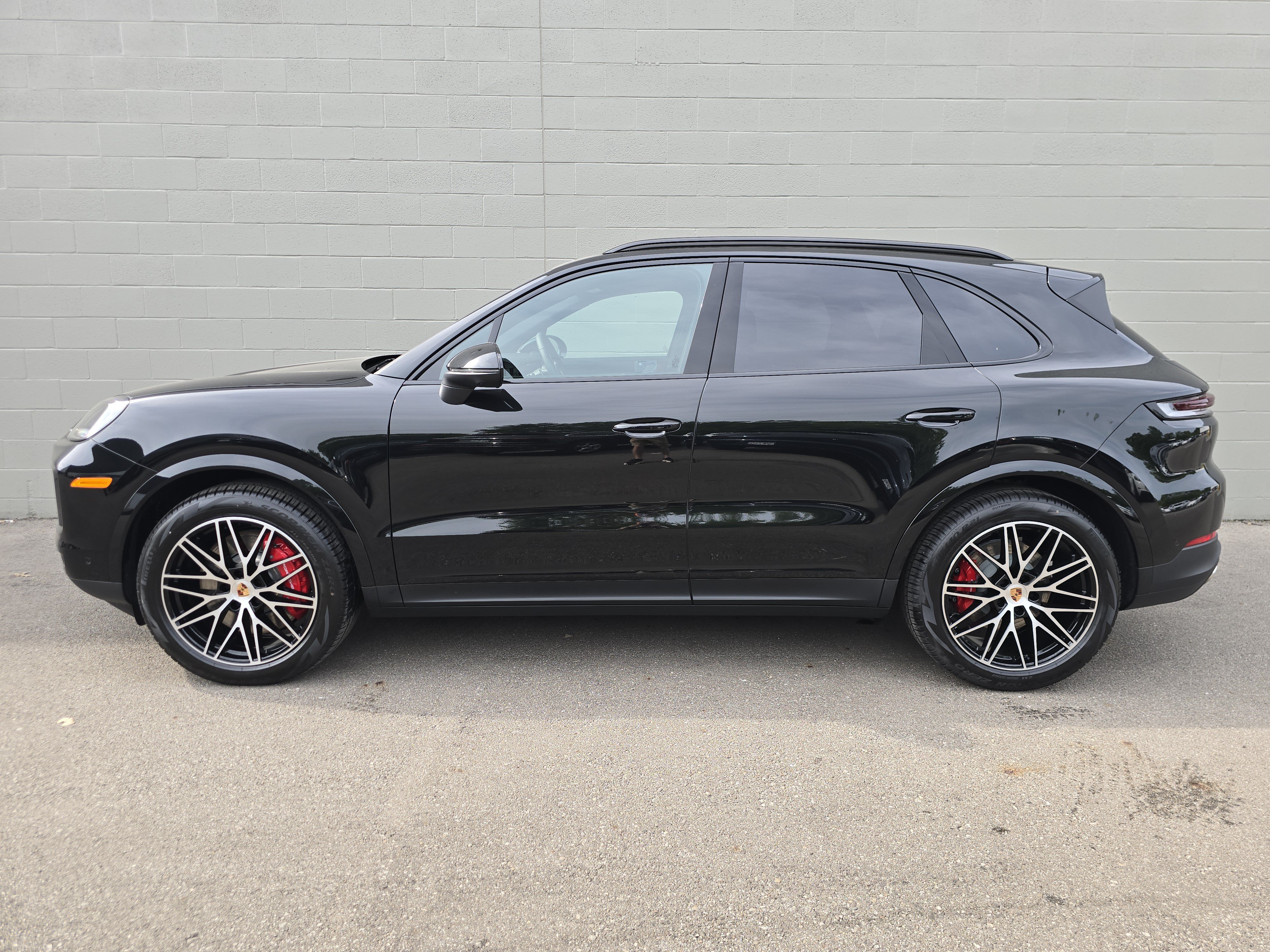 New 2026 Porsche Cayenne S AWD/4WD image 2