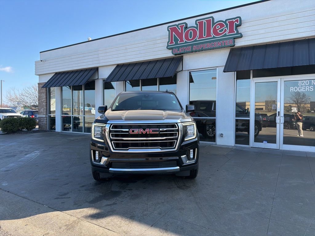 Used 2022 GMC Yukon SLT image 1