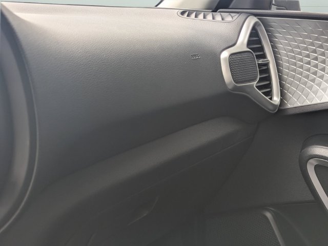 Used 2020 Kia Soul LX FWD image 28
