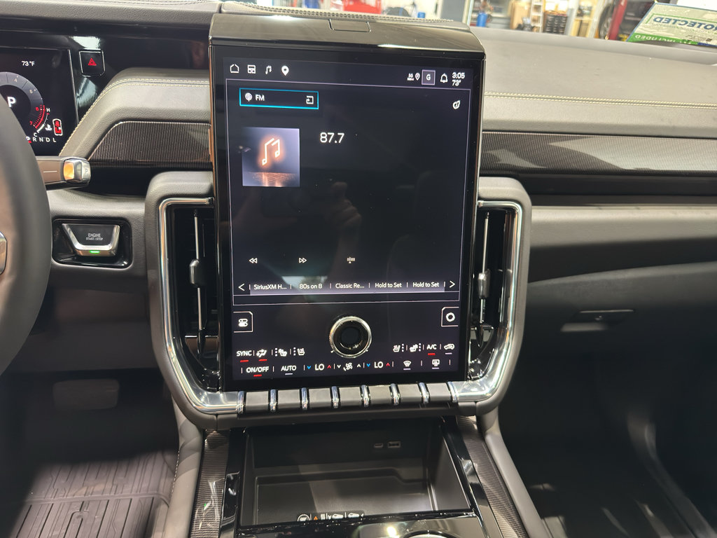 New 2026 GMC Yukon Elevation w/ Elevation Premium Package AWD/4WD image 31