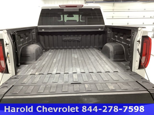Used 2024 GMC Sierra 1500 AT4 w/ AT4 Preferred Package image 5