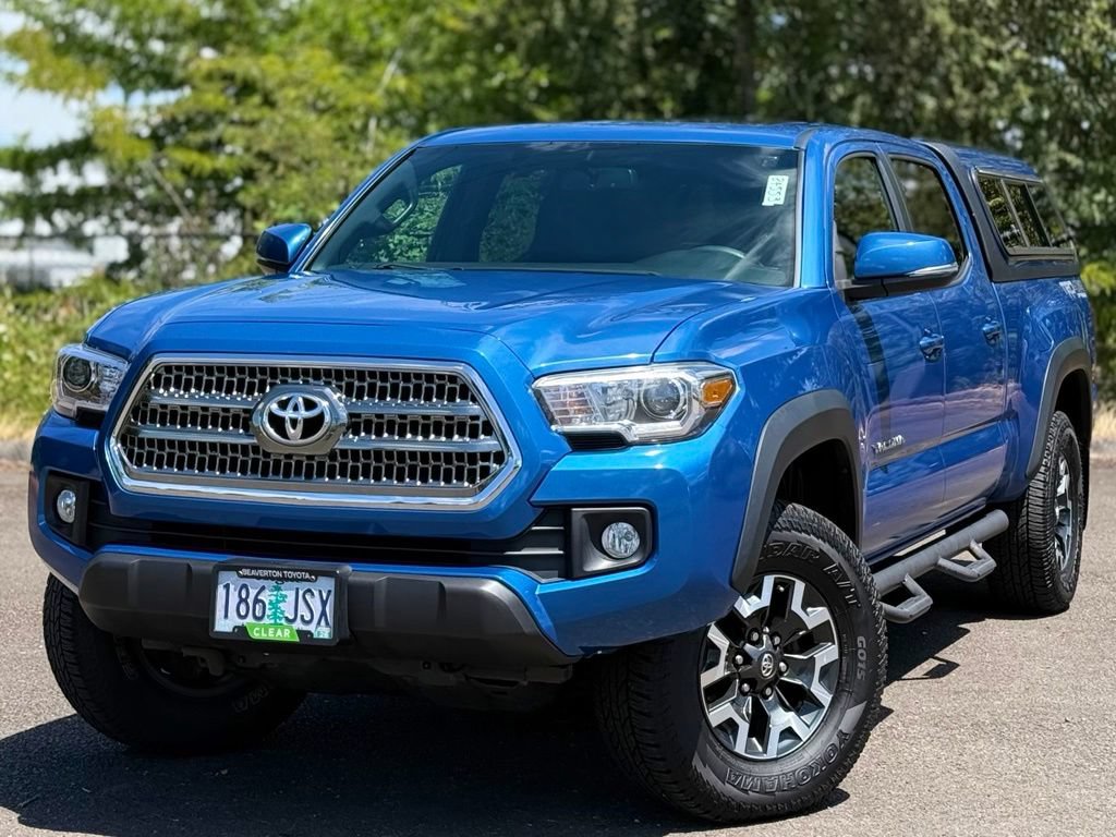 Used 2017 Toyota Tacoma TRD Off-Road AWD/4WD image 1