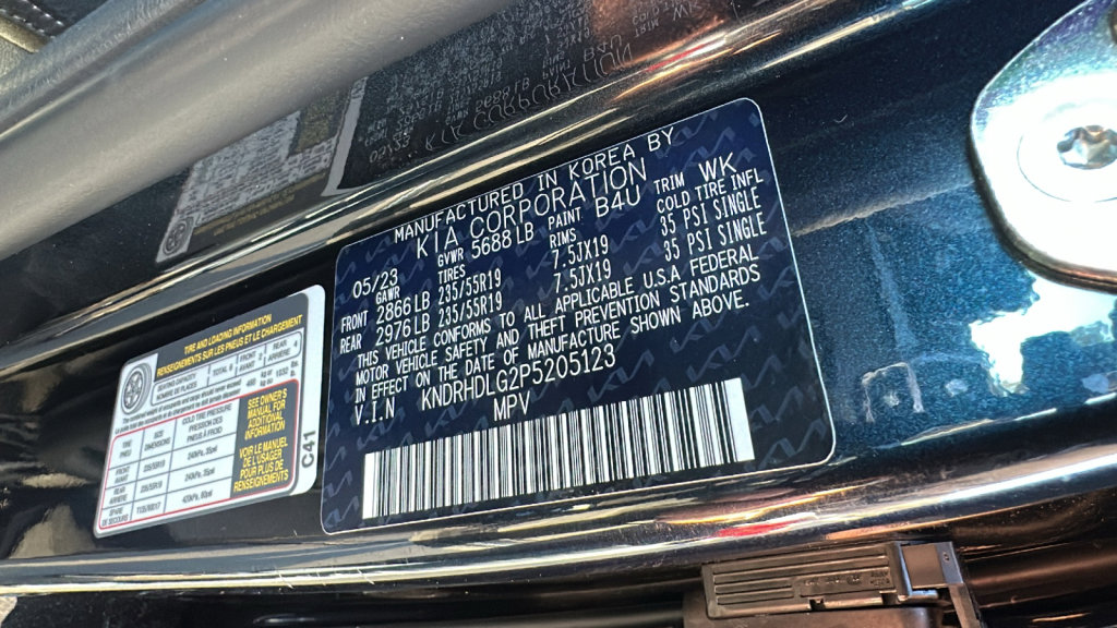 Used 2023 Kia Sorento EX image 30