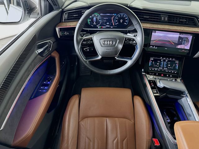 Used 2019 Audi e-tron Prestige w/ Prestige Package image 22