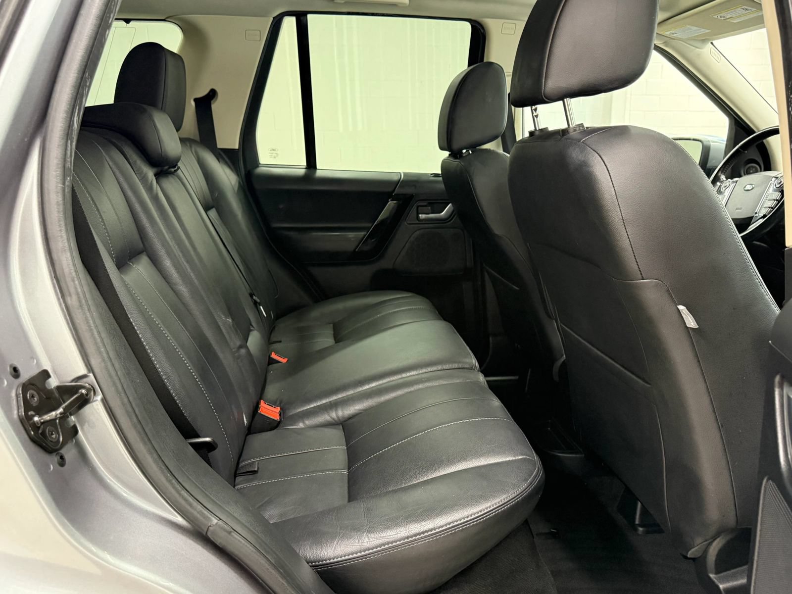 Used 2015 Land Rover LR2 HSE AWD/4WD image 21