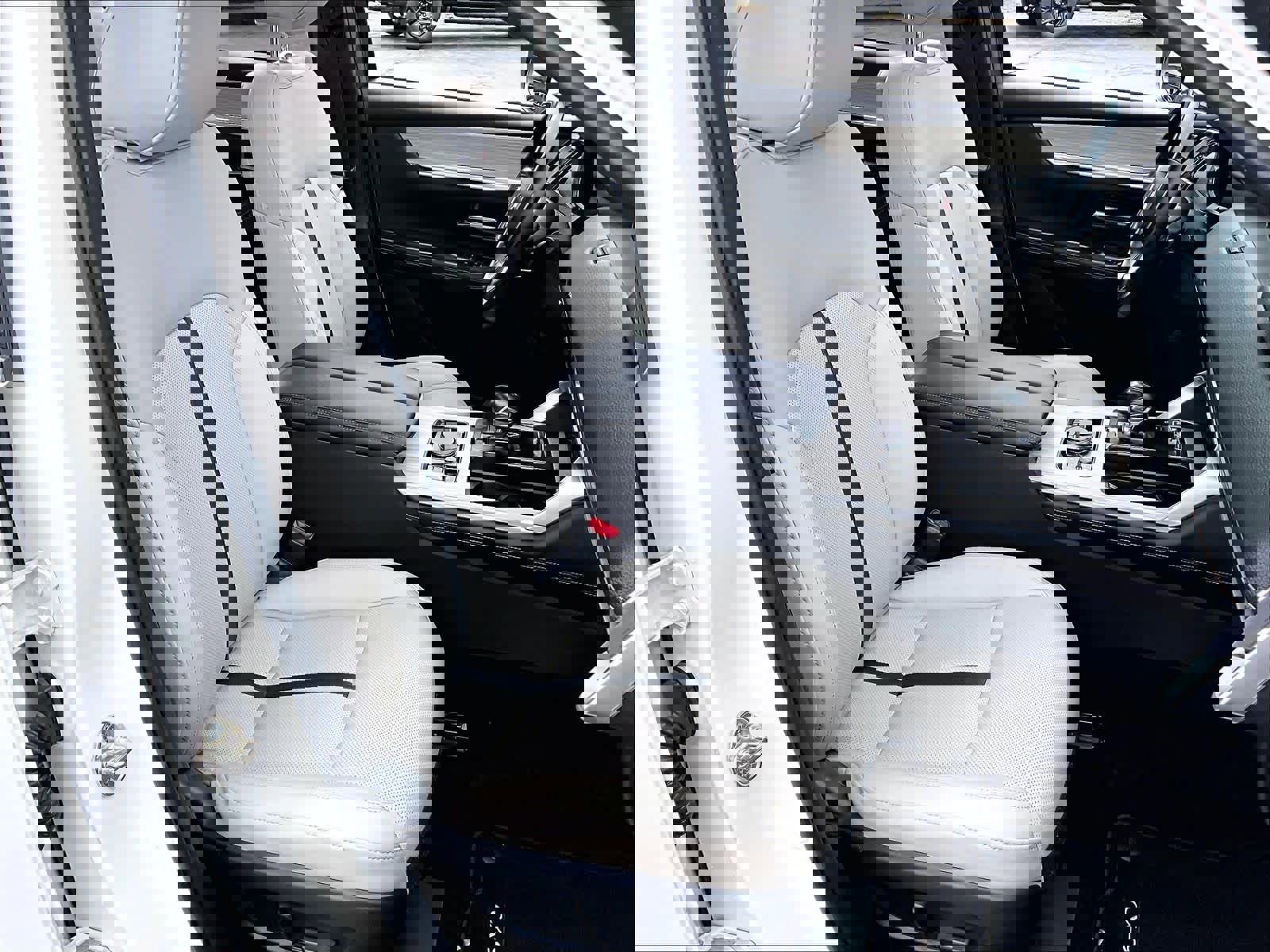 Used 2024 MAZDA CX-90 Plug-In Hybrid w/ Preferred image 11