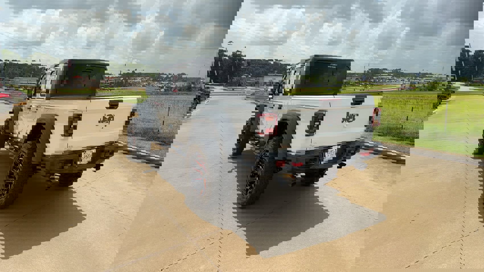 Used 2020 Jeep Gladiator Rubicon w/ LED Lighting Group image 6