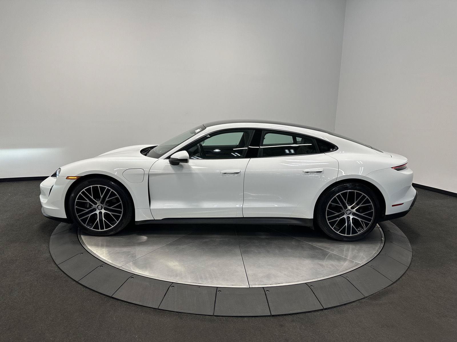 Used 2021 Porsche Taycan RWD image 2