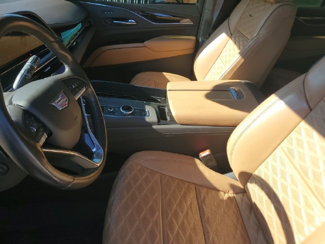 Certified 2021 Cadillac Escalade Sport AWD/4WD image 11