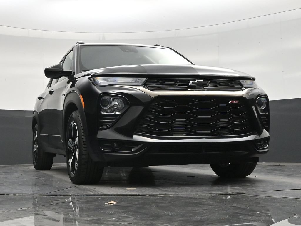 Used 2023 Chevrolet TrailBlazer RS w/ Sun and Liftgate Package FWD image 25