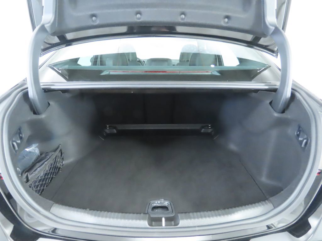 Used 2025 Mercedes-Benz C 300 4MATIC Sedan image 28