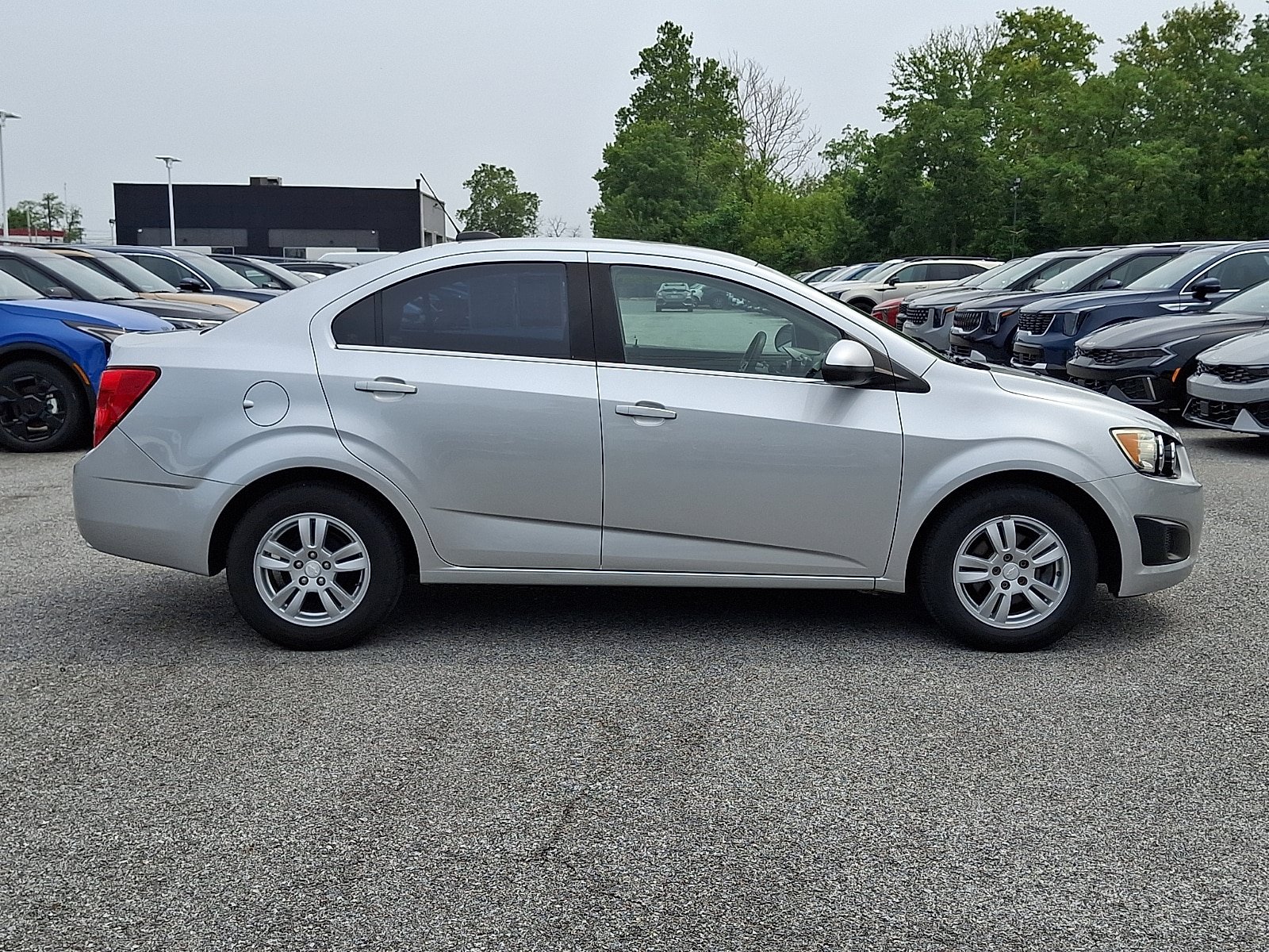 Used 2015 Chevrolet Sonic LT FWD image 5