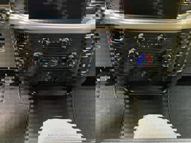 Used 2025 Ford F150 XLT image 42