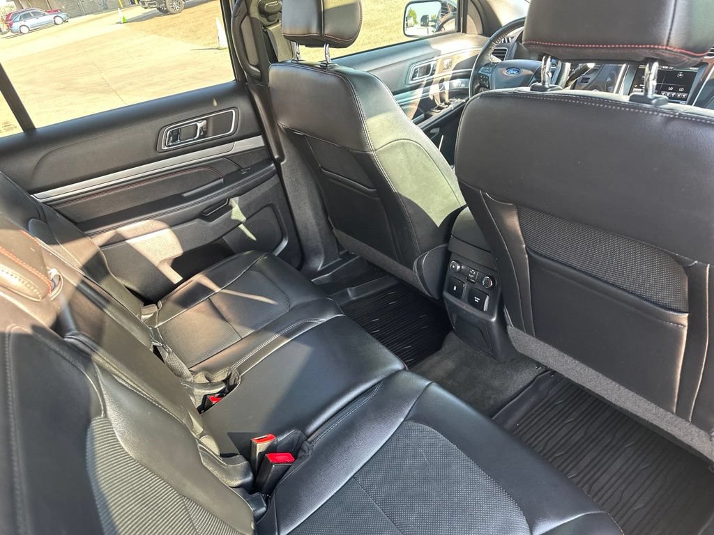 Used 2016 Ford Explorer Sport w/ Equipment Group 401A AWD/4WD image 26