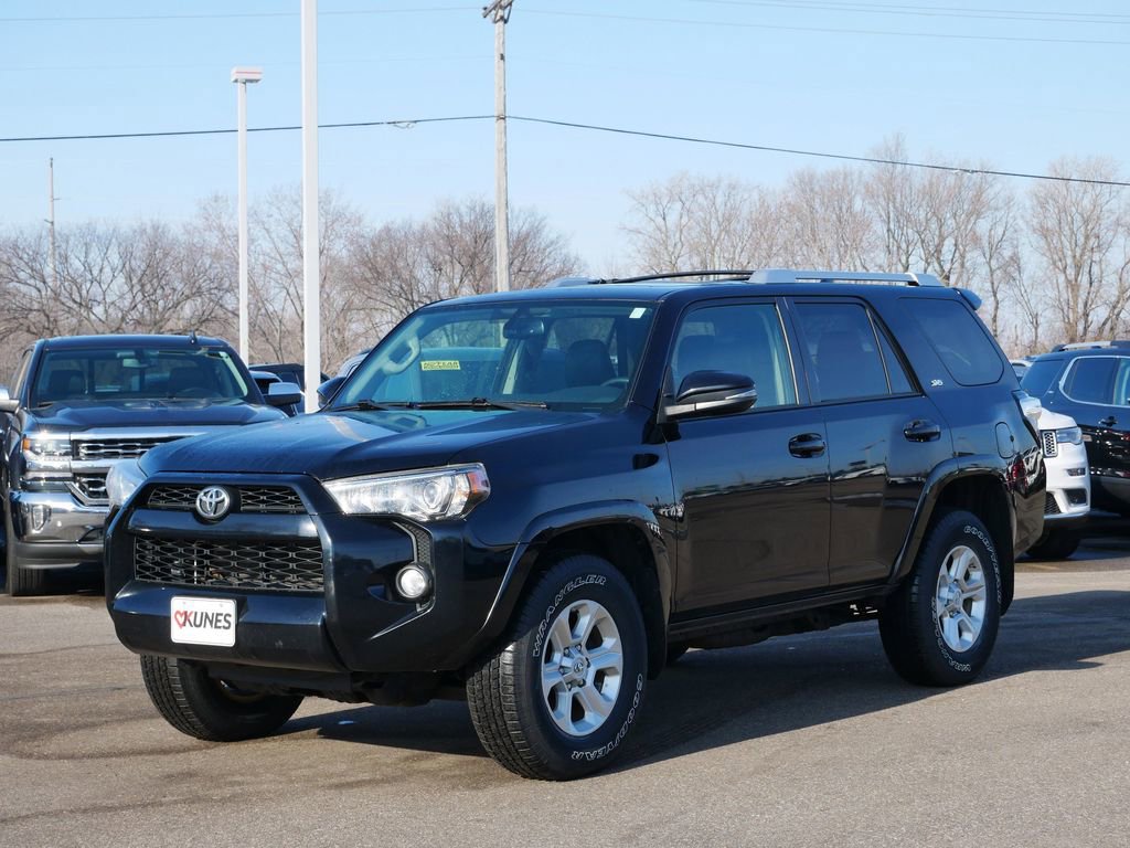 Used 2017 Toyota 4Runner SR5 Premium image 3