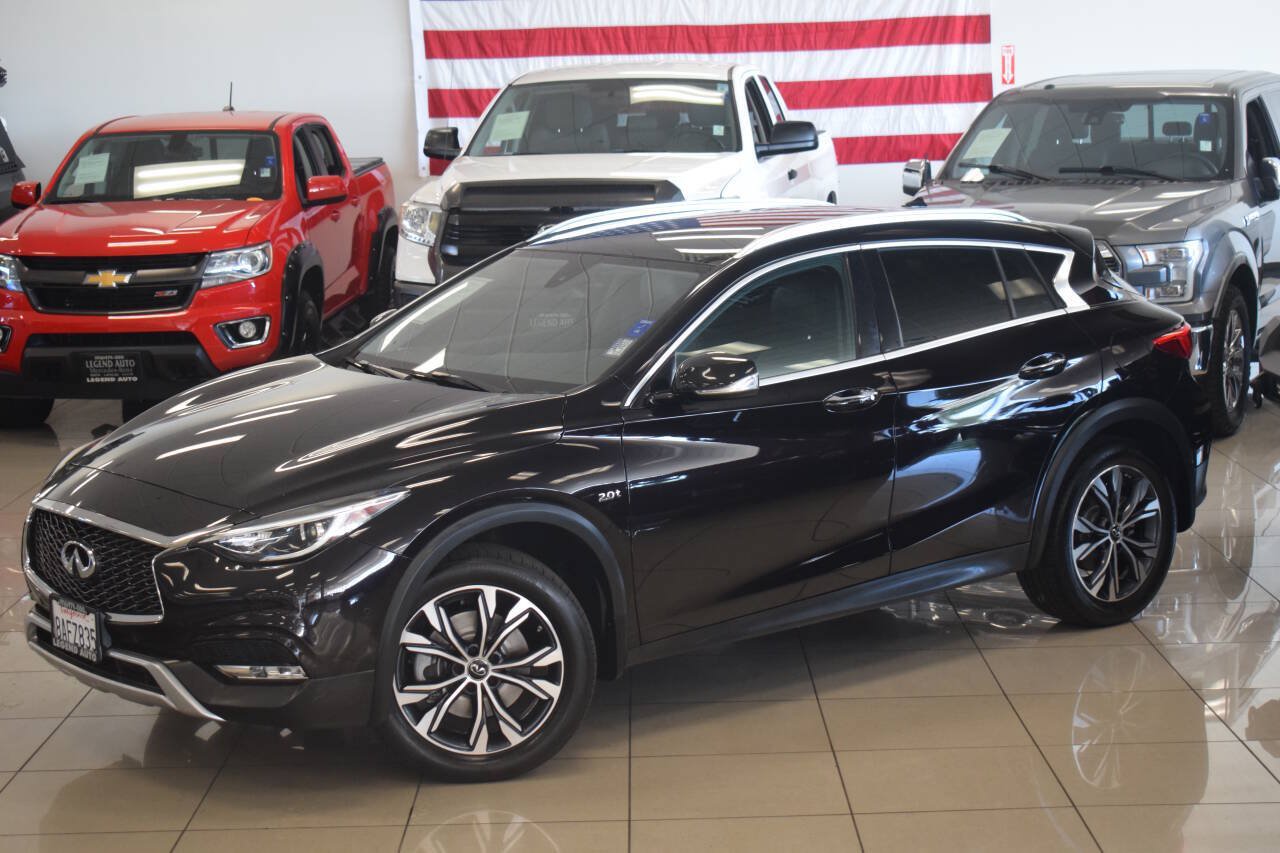 Used 2018 INFINITI QX30 Premium w/ Navigation Package AWD/4WD image 12