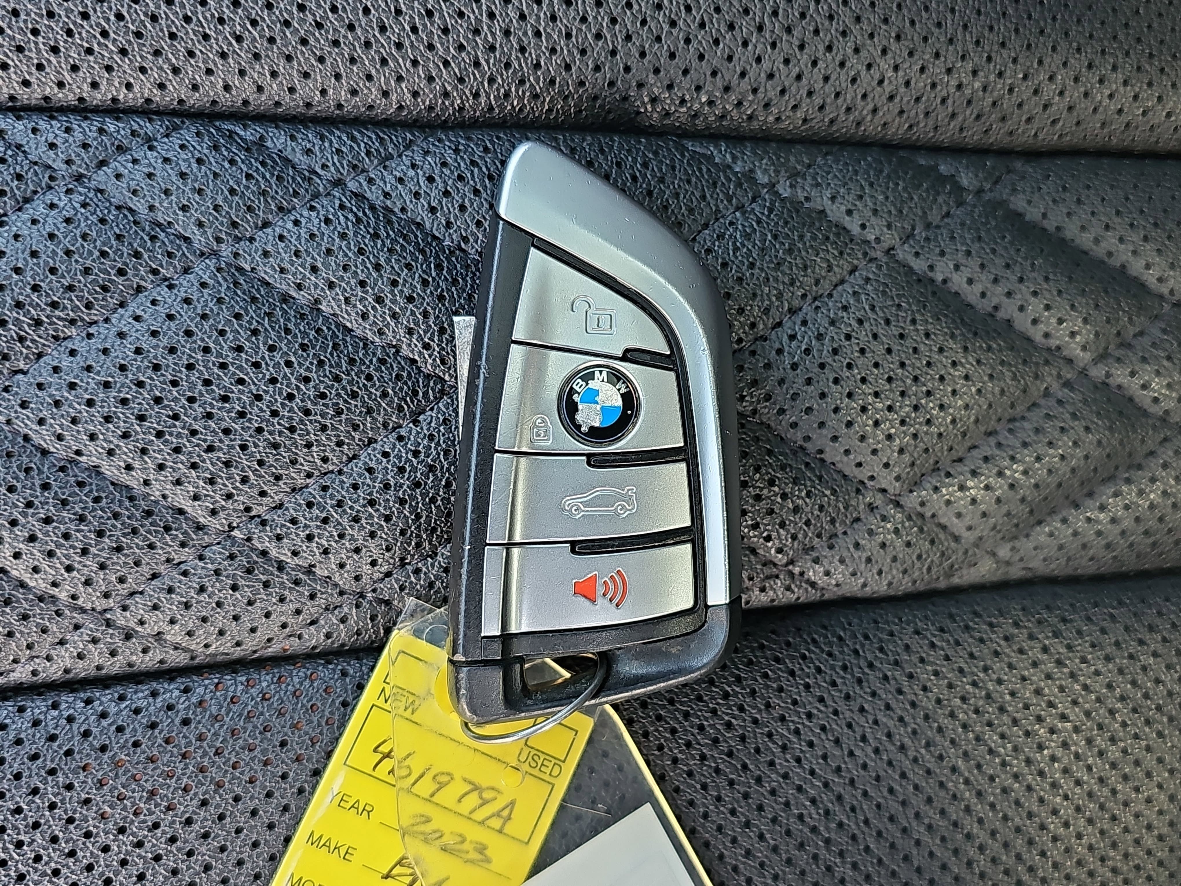 Used 2023 BMW 530e w/ M Sport Package image 37