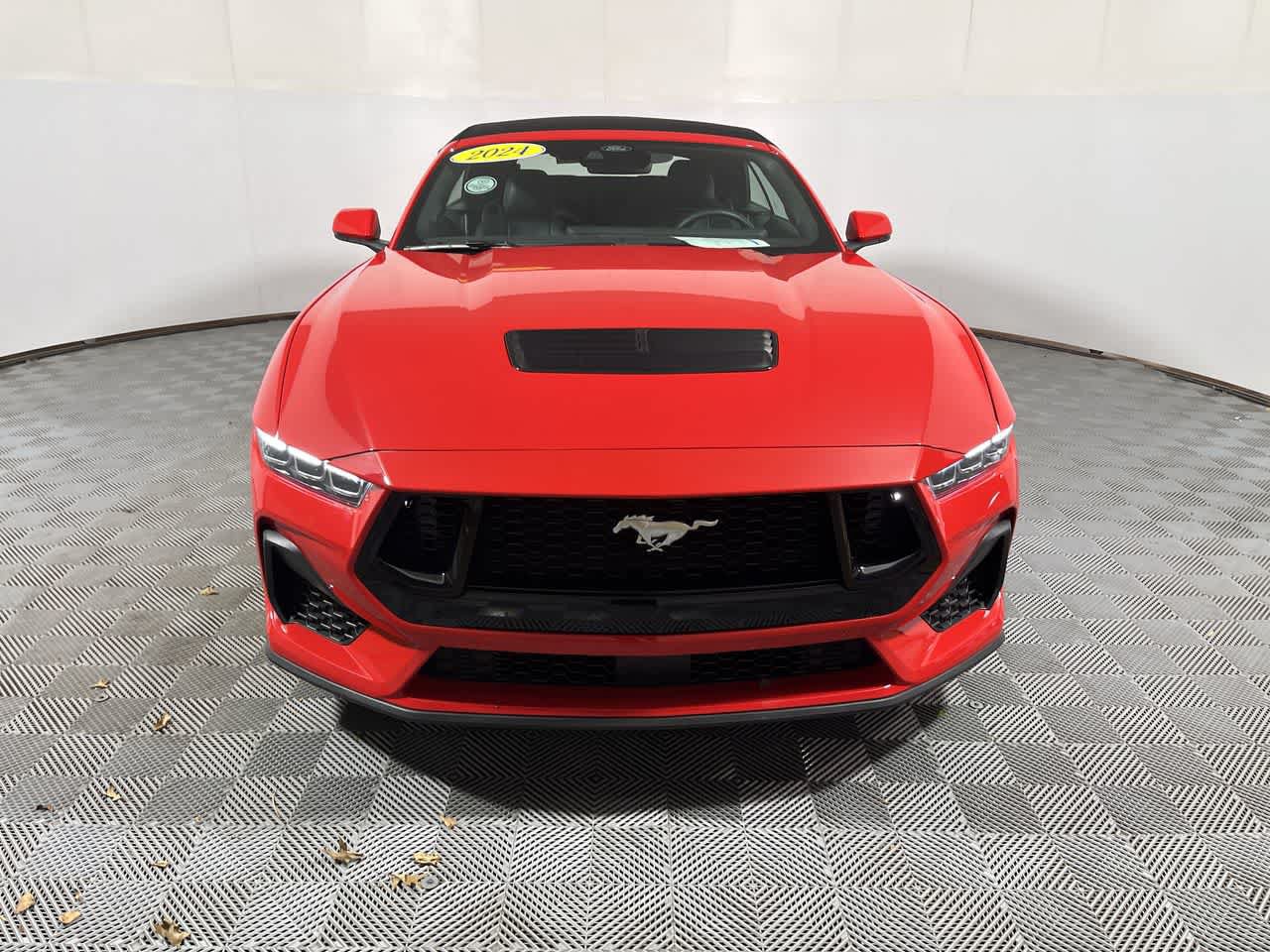 Used 2024 Ford Mustang GT Premium RWD image 3