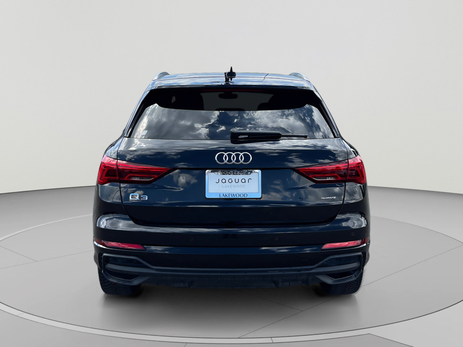 Used 2023 Audi Q3 2.0T Premium Plus AWD/4WD image 4