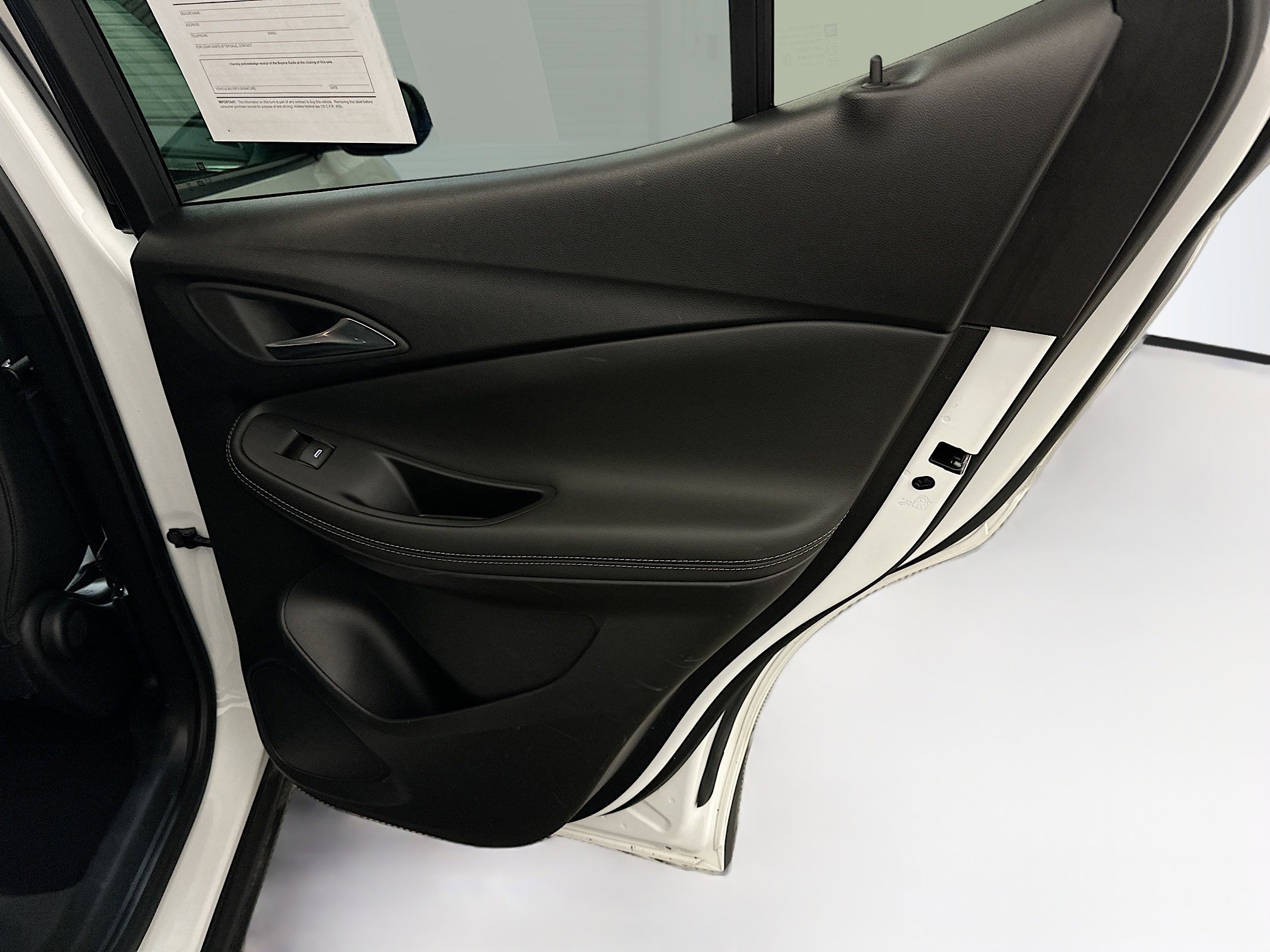 Used 2025 Buick Encore GX Preferred image 31