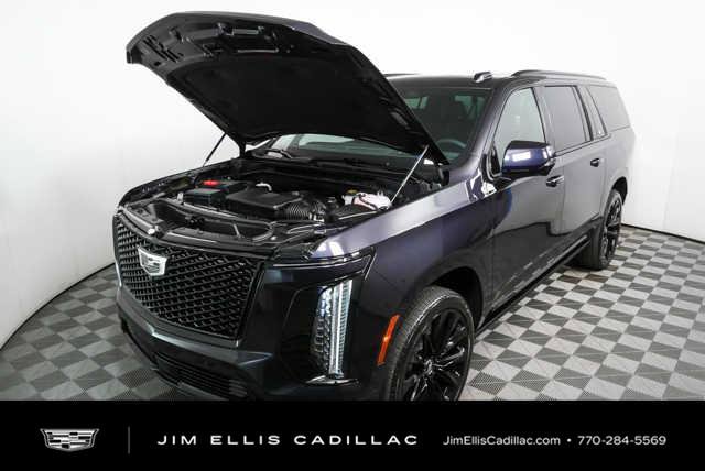 Certified 2026 Cadillac Escalade ESV Platinum Sport AWD/4WD image 32
