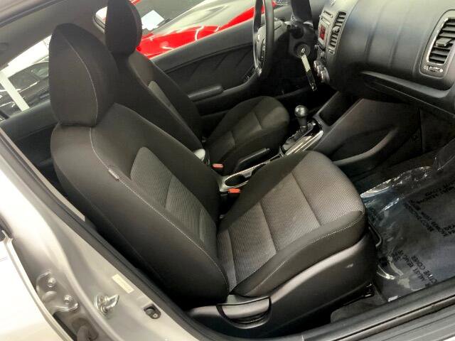 Used 2017 Kia Forte LX image 13