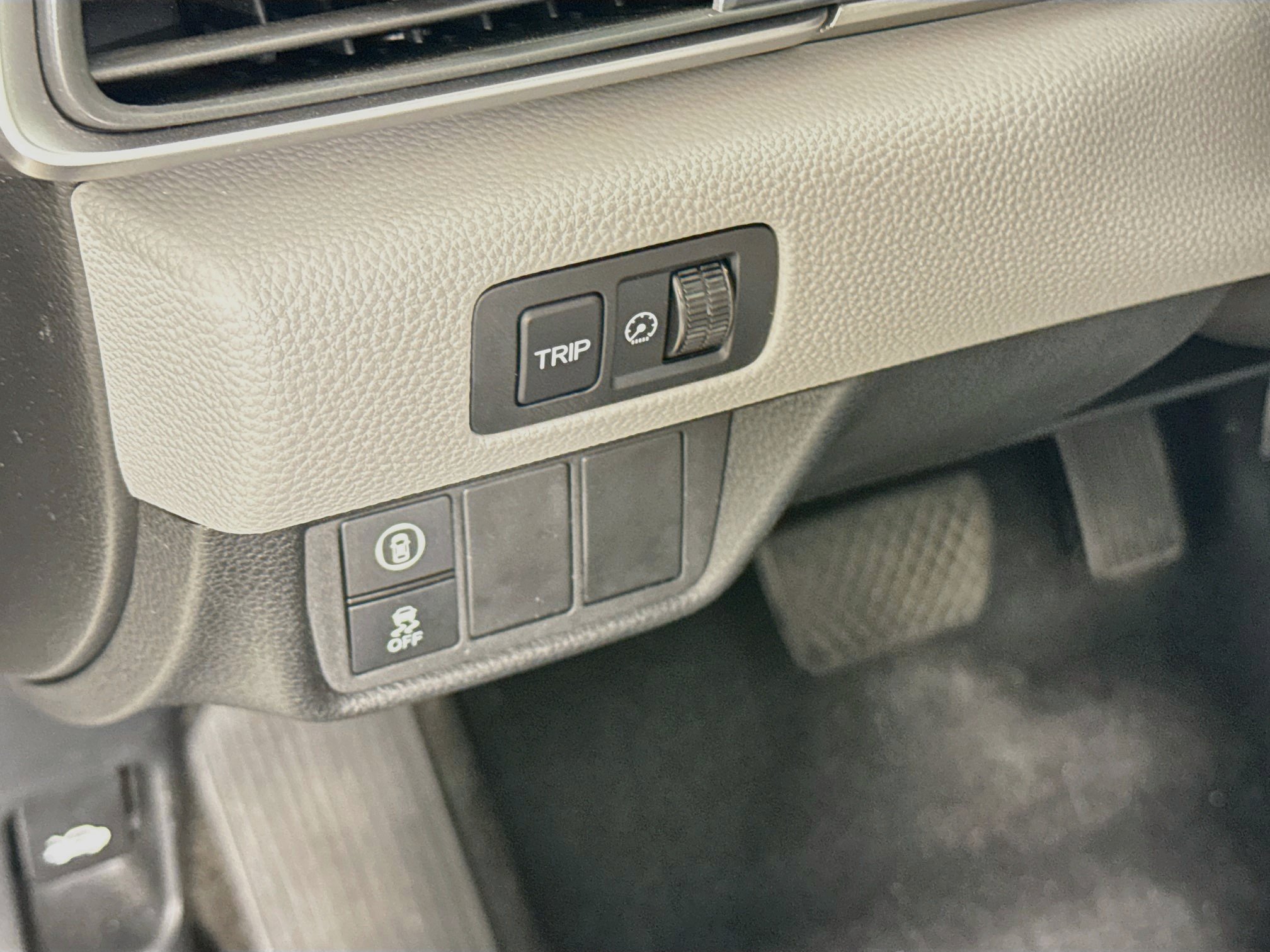 Used 2018 Honda Accord EX-L image 10