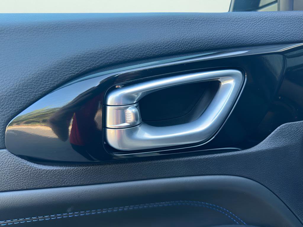 Used 2025 Jeep Compass Latitude w/ Convenience Group image 28