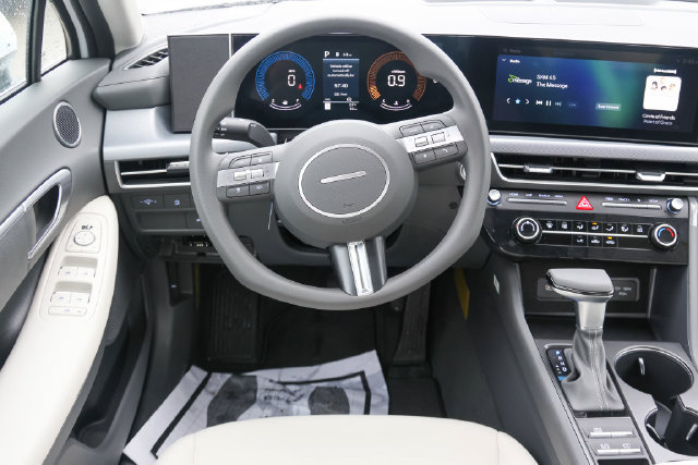 New 2026 Hyundai Sonata SE FWD image 13