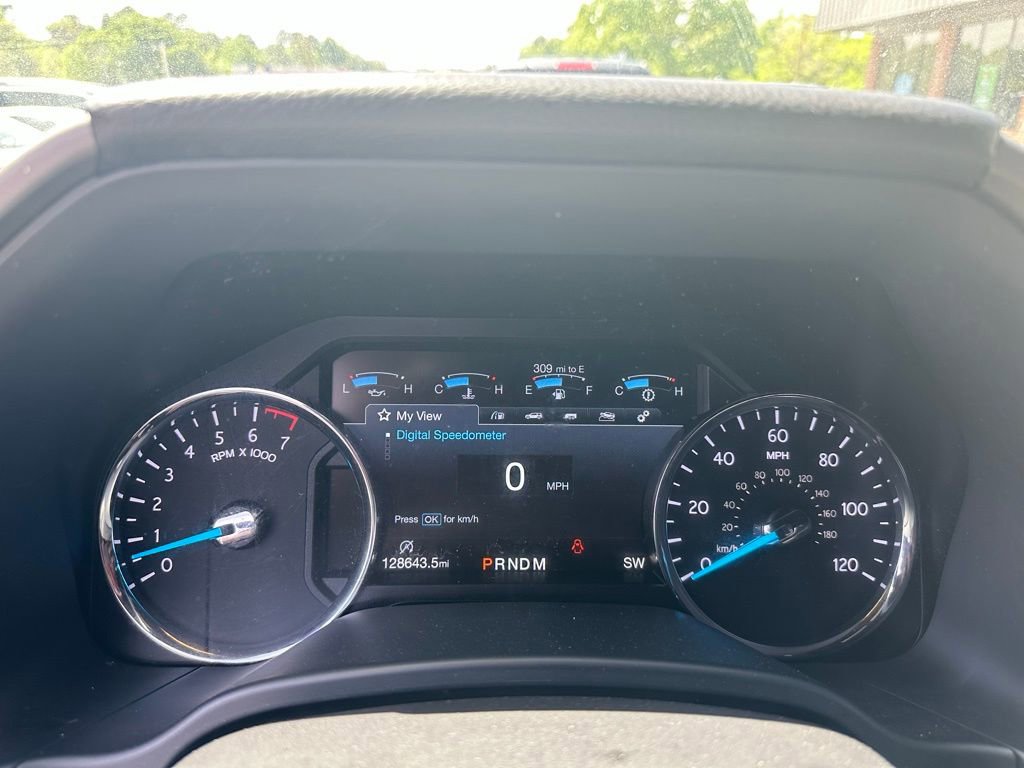 Used 2018 Ford Expedition Max XLT w/ Equipment Group 202A AWD/4WD image 21