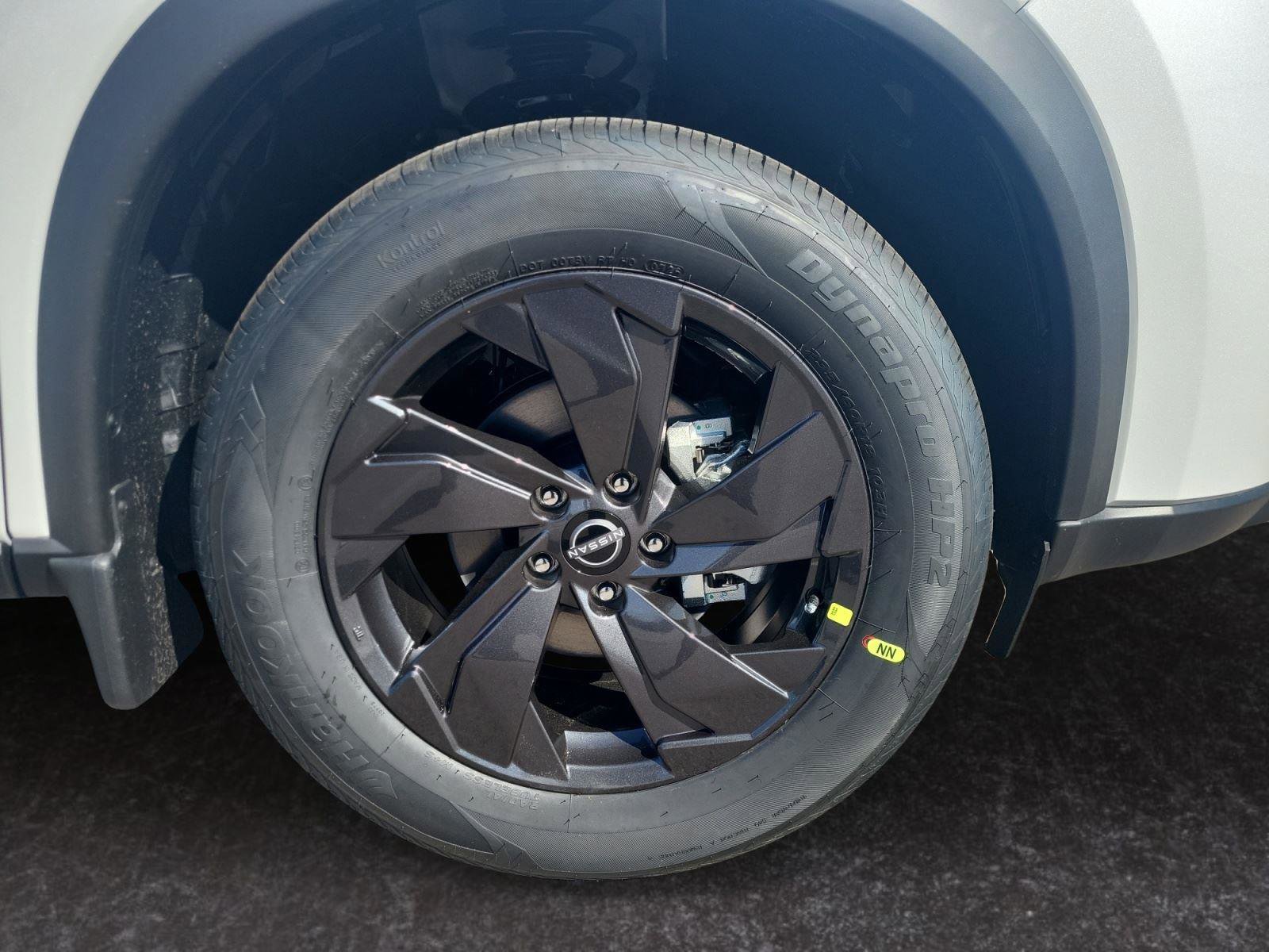 New 2026 Nissan Rogue SV image 29