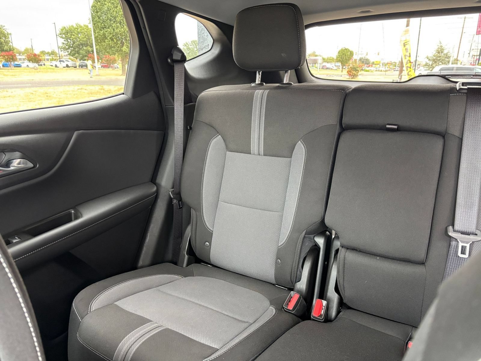 Used 2025 Chevrolet Blazer LT FWD image 40