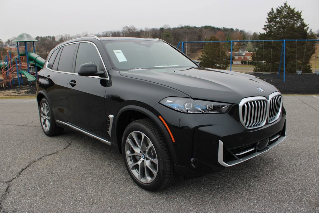 New 2026 BMW X5 xDrive40i w/ Executive Package image 2