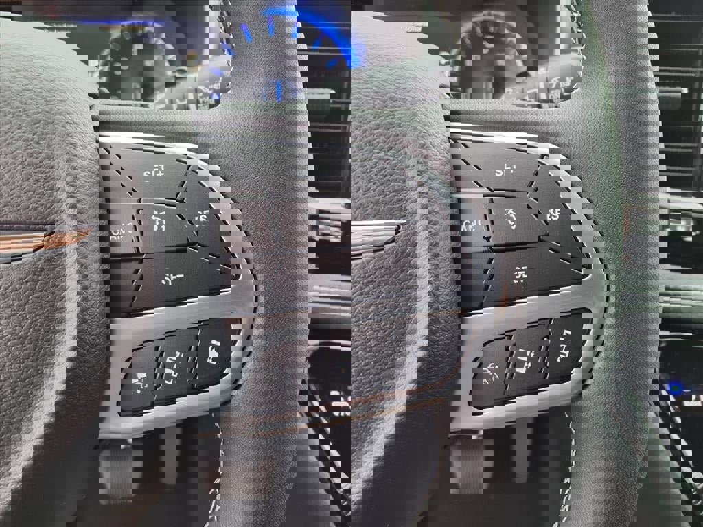 New 2026 Chrysler Pacifica Select image 30