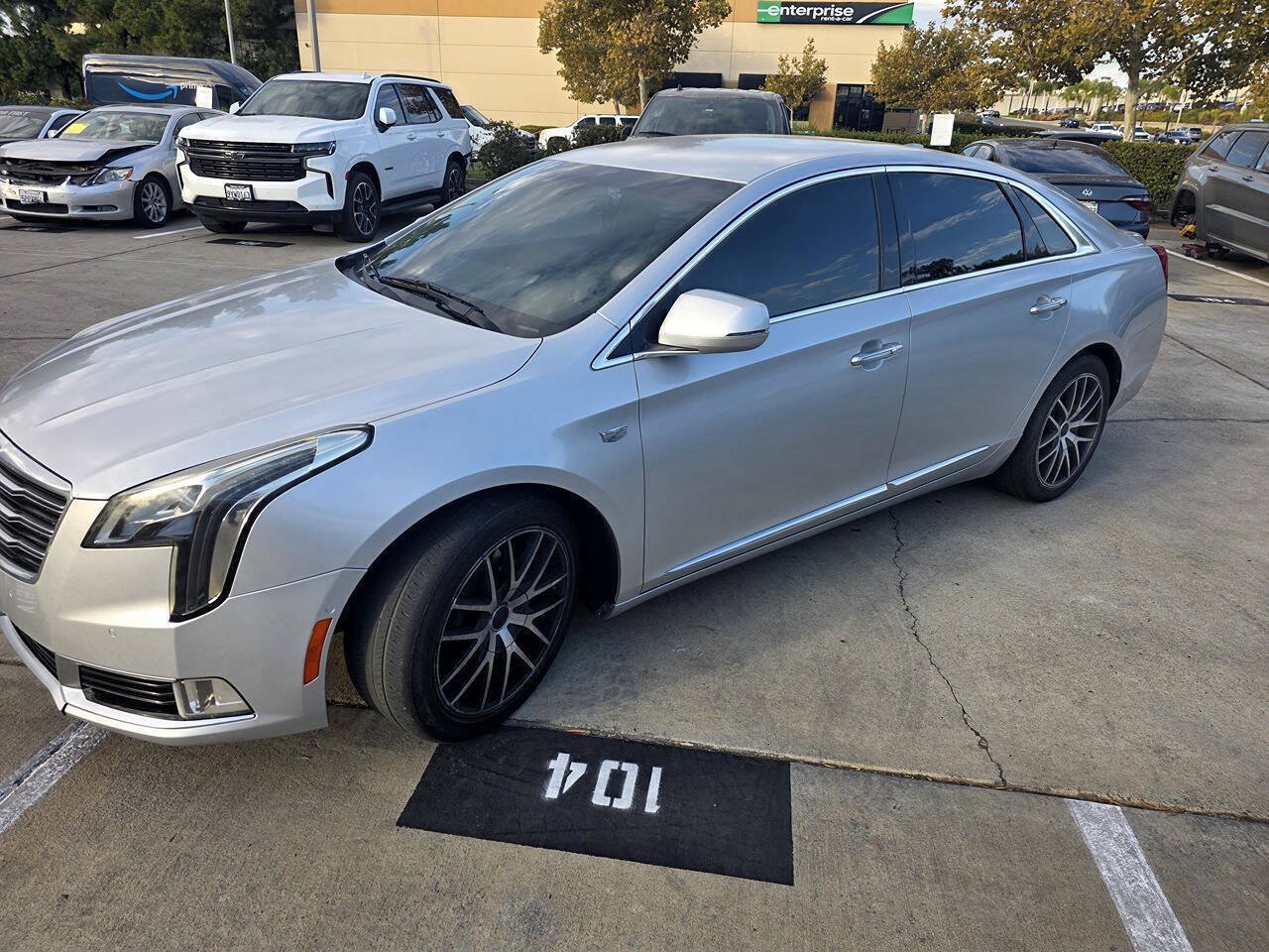 Used 2018 Cadillac XTS Luxury FWD image 1