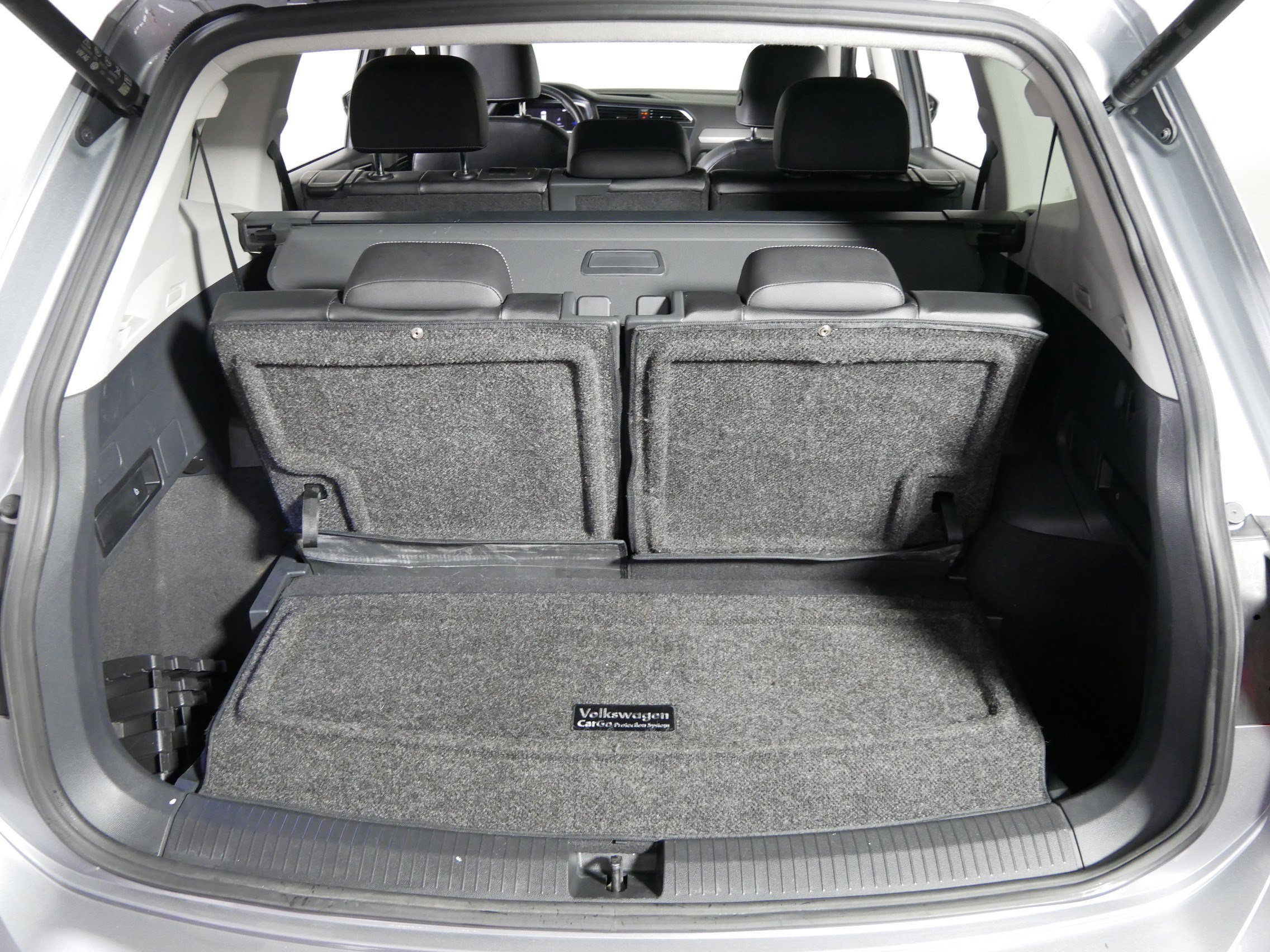Used 2022 Volkswagen Tiguan SE FWD image 18