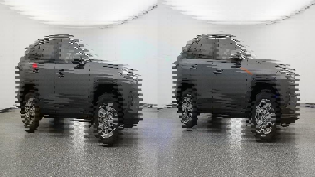 New 2025 Toyota RAV4 XLE image 28