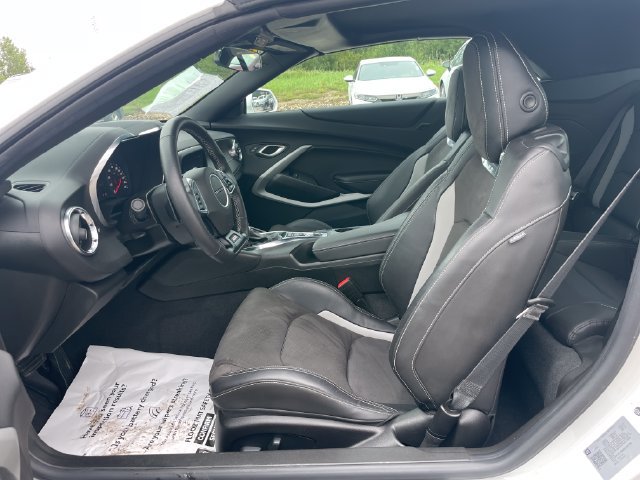 Used 2022 Chevrolet Camaro SS RWD image 19