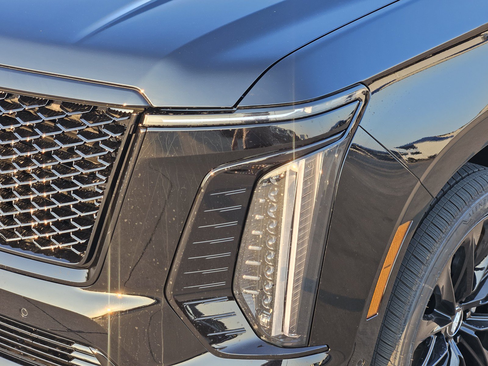 New 2026 Cadillac Escalade ESV Platinum Sport w/ LPO, ONYX Package AWD/4WD image 5