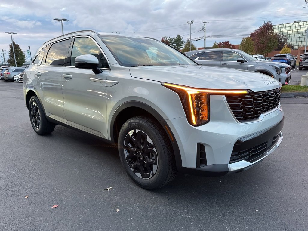New 2026 Kia Sorento S image 4