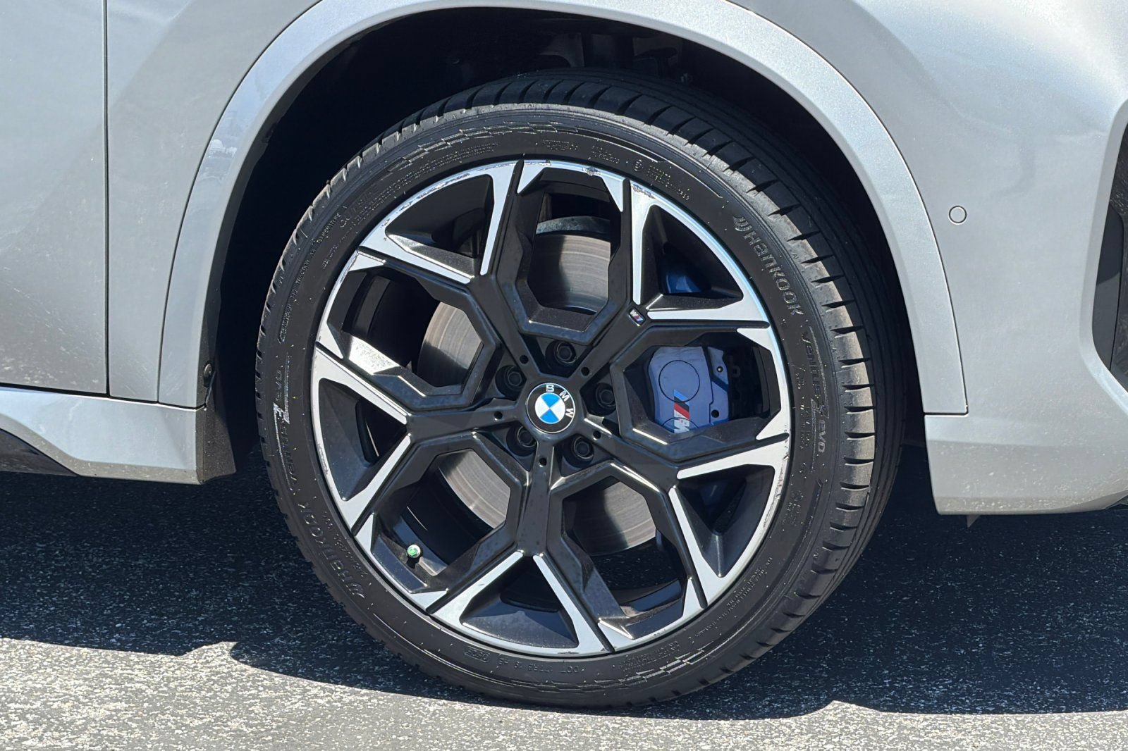 Used 2025 BMW X1 M35i w/ Shadowloine Package AWD/4WD image 29