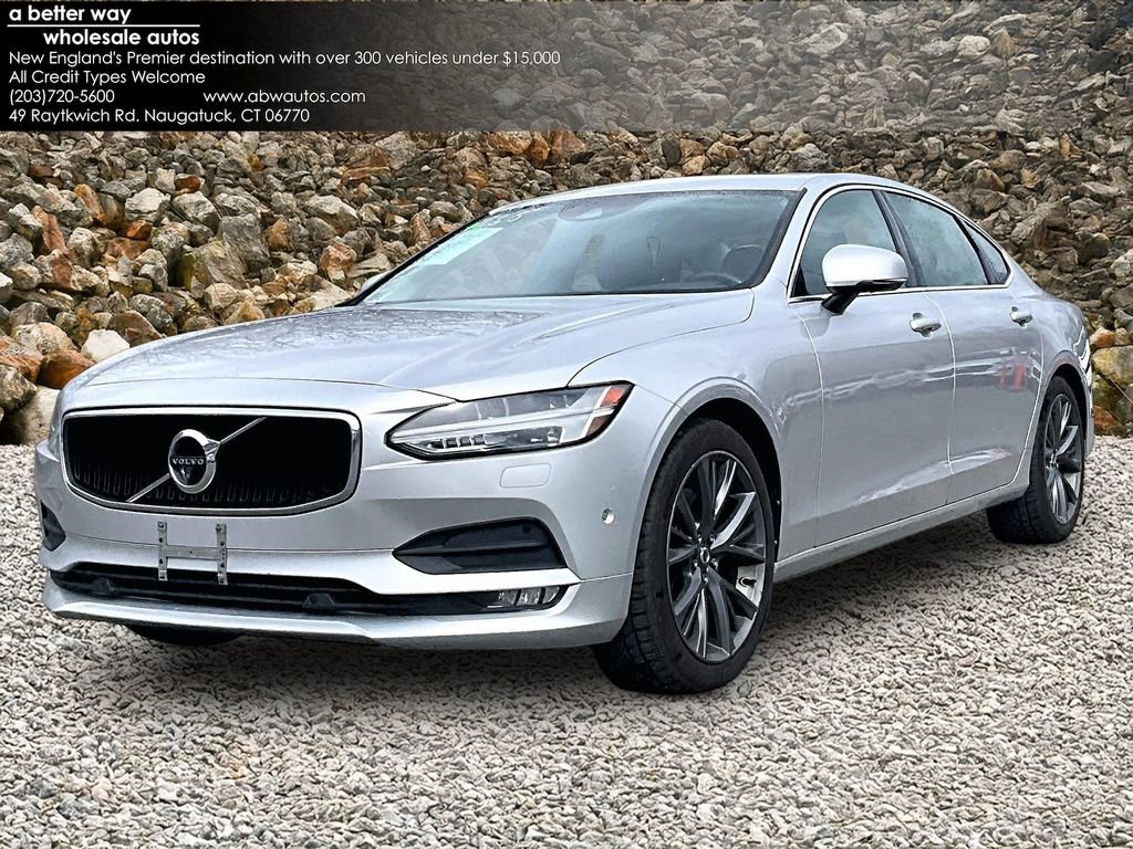 Used 2018 Volvo S90 T6 Momentum w/ Convenience Package image 1