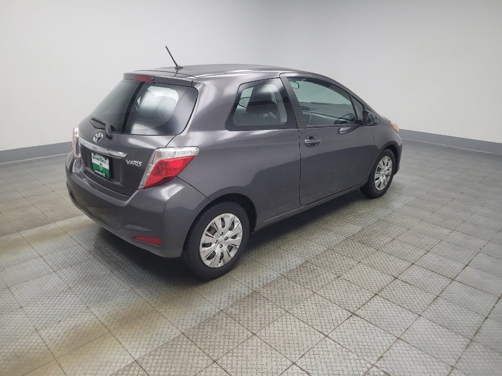 Used 2014 Toyota Yaris L image 10